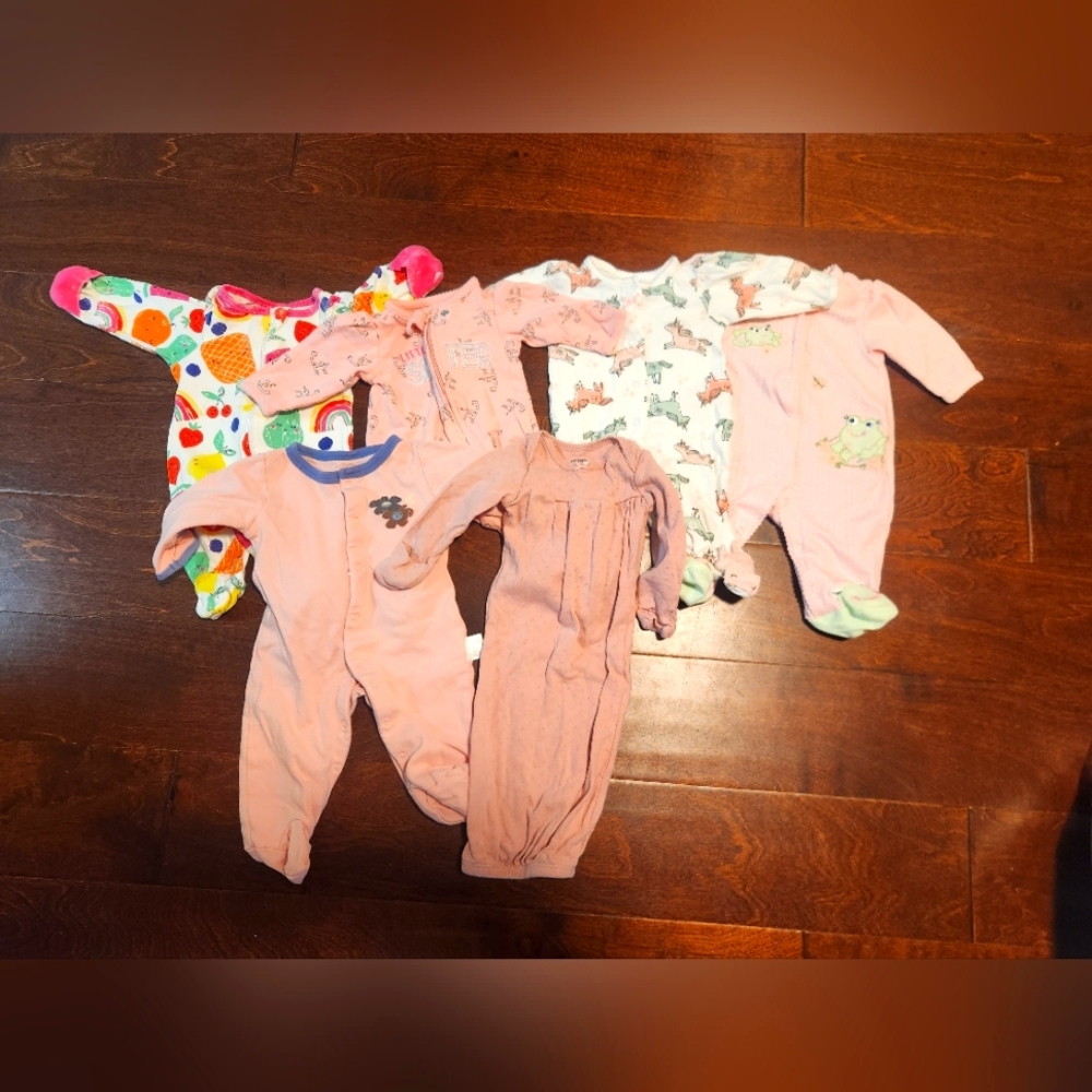 Newborn Sleepsuits Footoes Bundle (6). Zipper & Button. Size NB